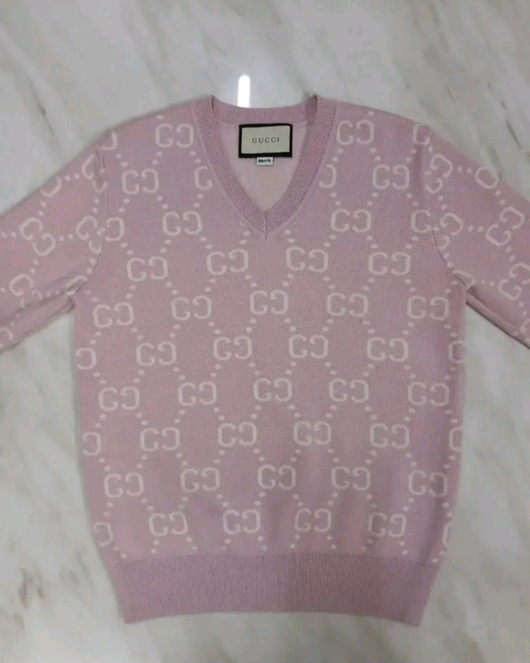 구찌 GG 패턴 여성 남성 브이넥 니트 스웨터 S 사이즈--2