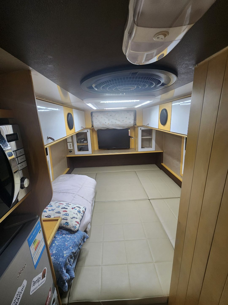 [급매]완벽 정비 카운티 캠핑카 풀옵션 판매_대구 이미지