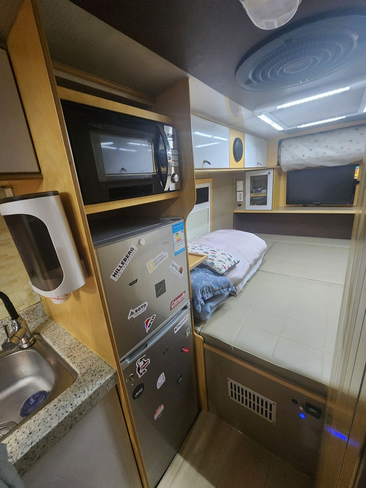 [급매]완벽 정비 카운티 캠핑카 풀옵션 판매_대구 이미지