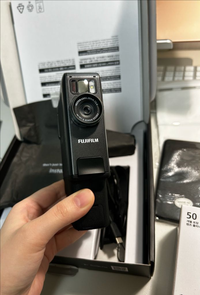 인스탁스 미니에보 시네마 판매합니다.--2