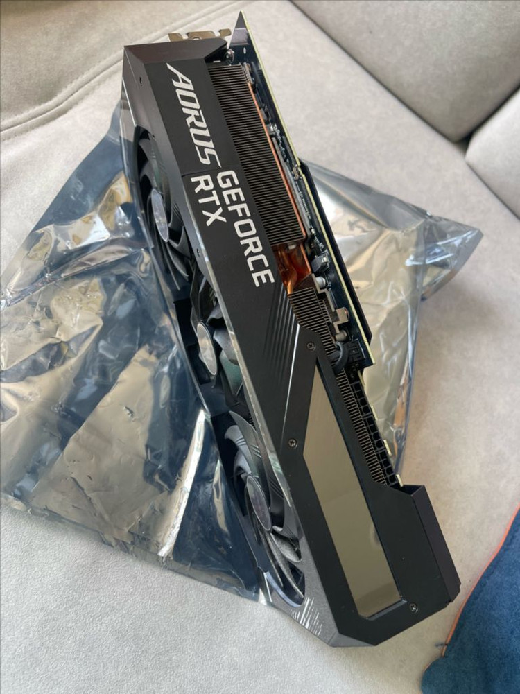 기가바이트 AORUS RTX 3080 12GB 그래픽카드 판매--1