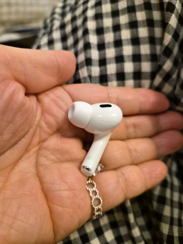 에어팟 프로2 본체+오른쪽유닛 (C타입)--2