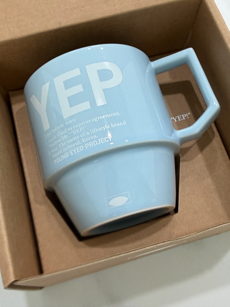영아이드프로젝트 YEP 베이직 머그컵 하늘색 새상품--0