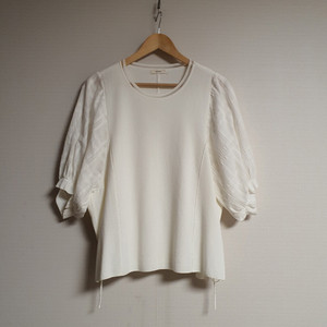 시스템 system 오프화이트컬러 블라우스블록 니트 탑