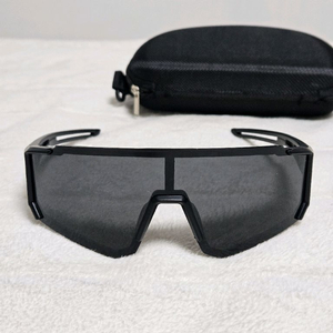 (새것)블랙 사이클고글 스포츠안경 눈안부심 런닝선글라스 가볍고 편한 착용감 이미지