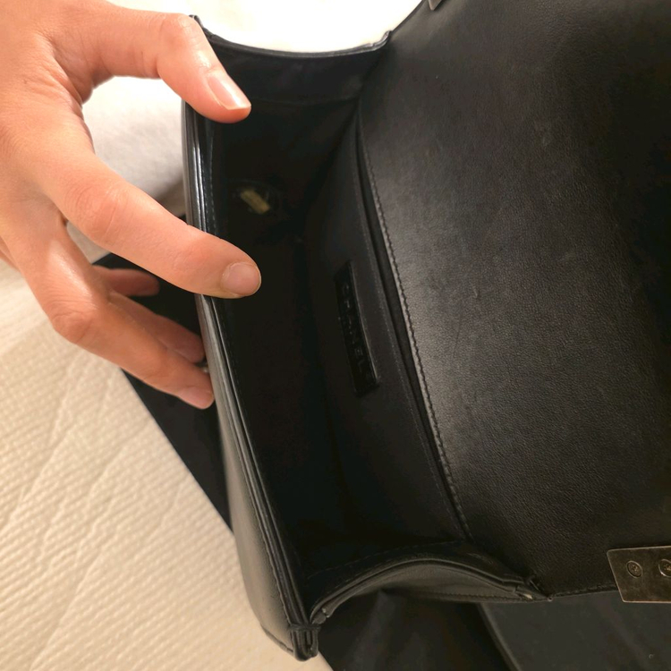 19년도 26번대 샤넬 보이백 판매합니다 이미지