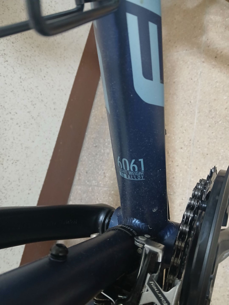 엘파마(ELFAMA) VENTOR H2000 네이비 사이즈 S 자전거 새상품 (각종 악세사리 포함) 25만원 이미지