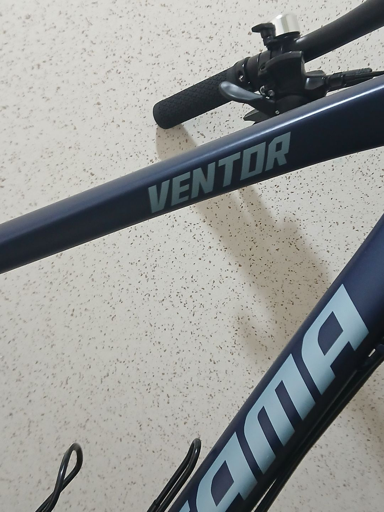 엘파마(ELFAMA) VENTOR H2000 네이비 사이즈 S 자전거 새상품 (각종 악세사리 포함) 25만원 이미지