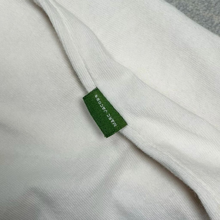 택포) 정품) 헤븐 바이 마크제이콥스 로고 티셔츠 (컨디션 최상))--4