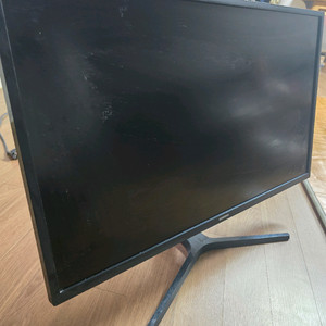 삼성 32인치 4K 모니터