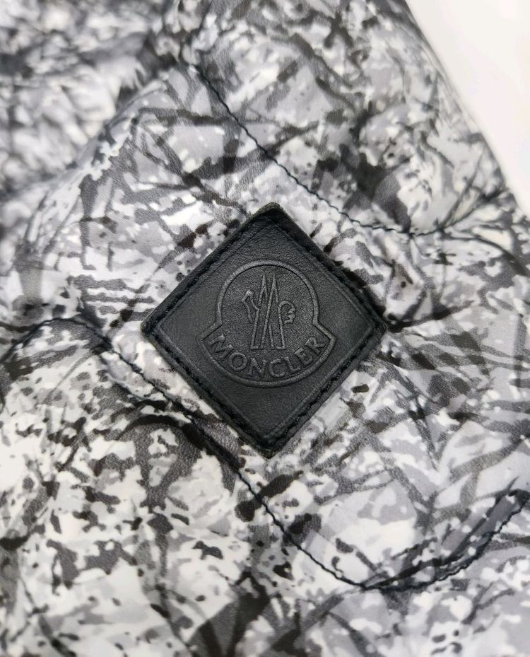 몽클레어 남성 여성공용 경량 패딩 1 사이즈 (실측 참고) 이미지