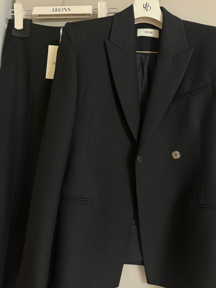 BRONN 브론 아워글래스 수트 셋업--7