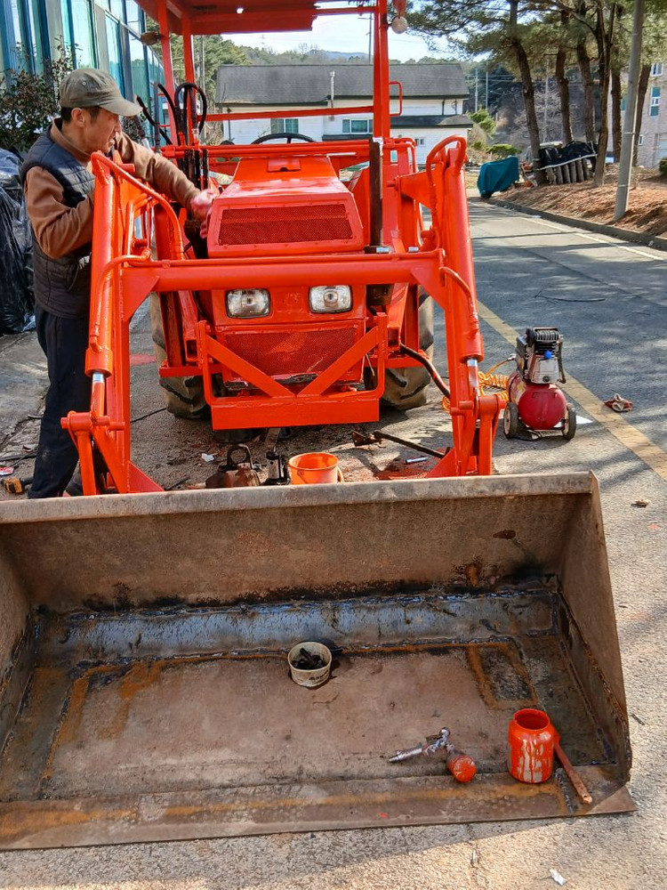 국제트랙터 kte390 4wds 이미지