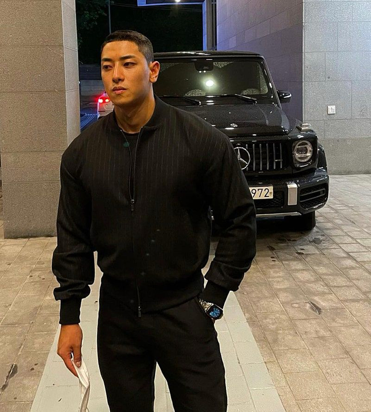 볼란테 마스톨맨 스트라이프 셋업 삽니다 이미지
