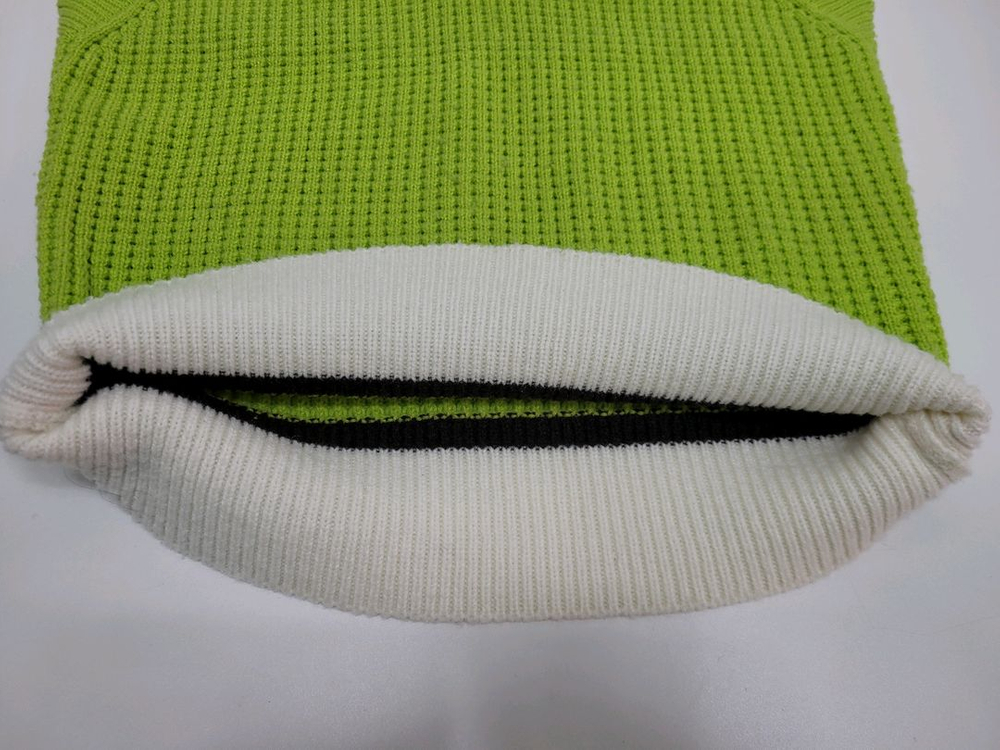 유니클로 x 마르니 팝콘 니트 브이넥 베스트 / 여 M 옐로우그린 이미지