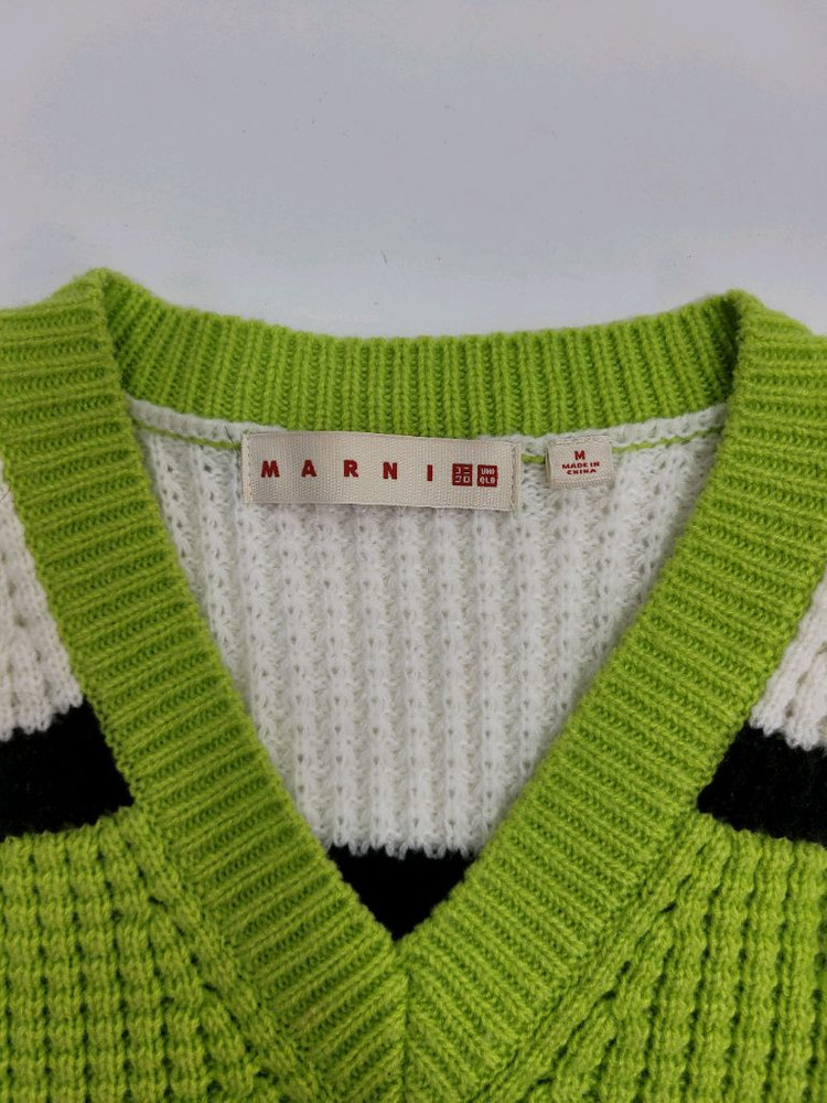 유니클로 x 마르니 팝콘 니트 브이넥 베스트 / 여 M 옐로우그린 이미지
