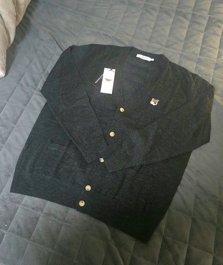 메종키츠네 폭스 헤드 가디건 앤트러사이트 멜란지 그레이 색상 XL사이즈 이미지