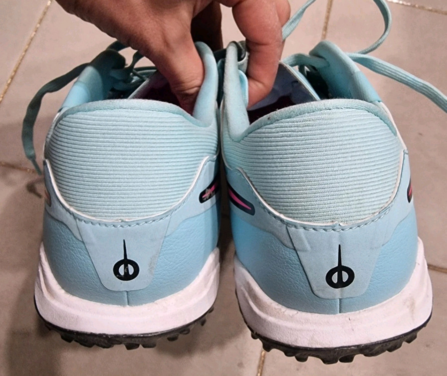 풋살화 축구화 나이키 티엠포 레전드10 TF 아카데미 (270사이즈)--4