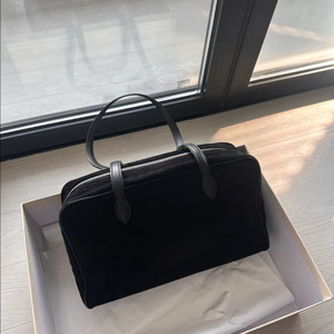 투티에 로케백 스웨이드 이미지