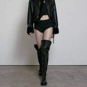 보헤미안서울 23fw 무스탕 이미지