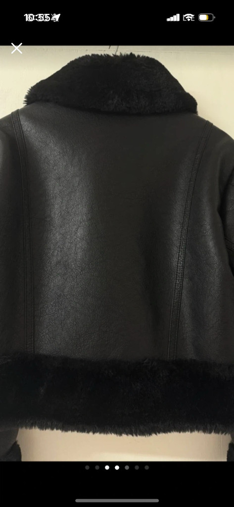 보헤미안서울 23fw 무스탕 이미지