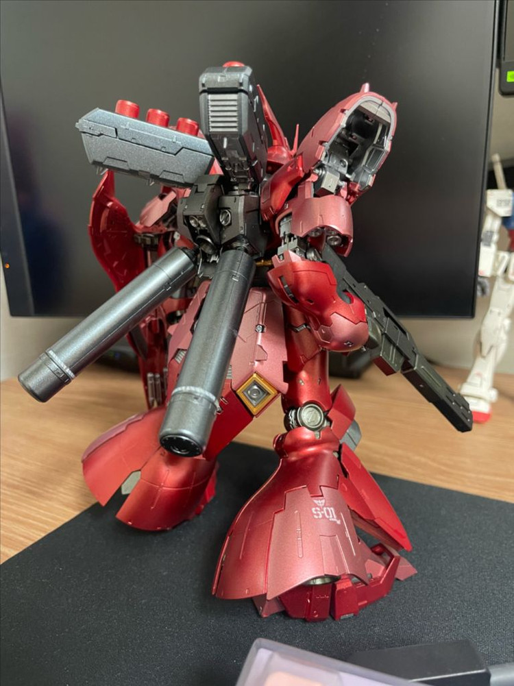 반다이 RG 사자비 건담 건프라 도색작 도색--4