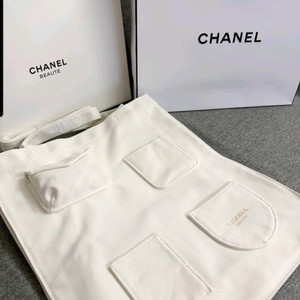 새제품)샤넬 포켓 에코백