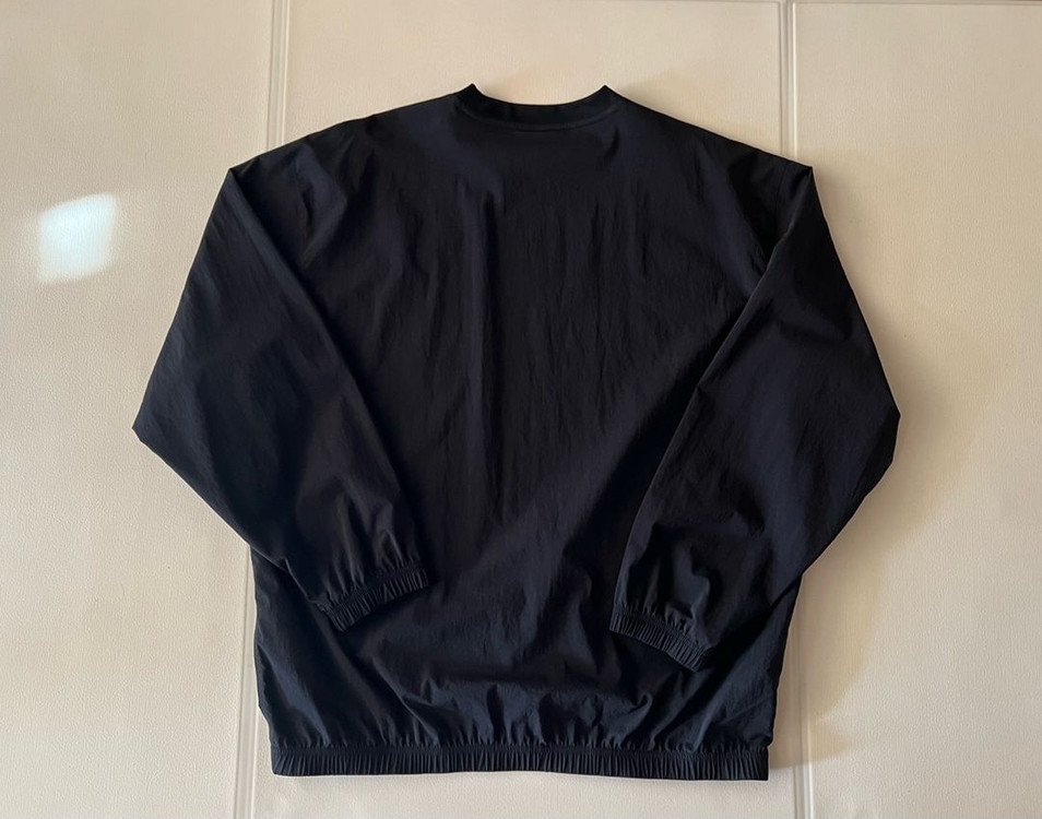 [새상품] XL) 커버낫 컬리지 테크 나일론 맨투맨 블랙--6