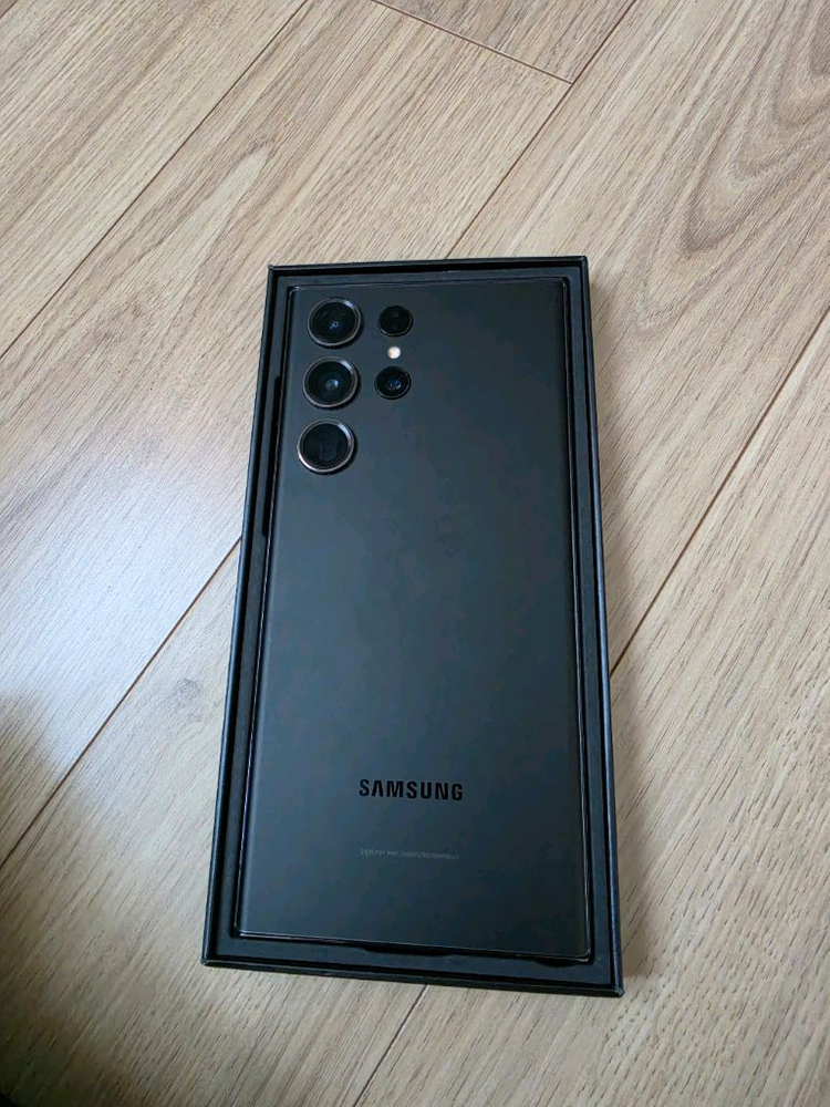 갤럭시S23울트라 512GB 자급제 이미지