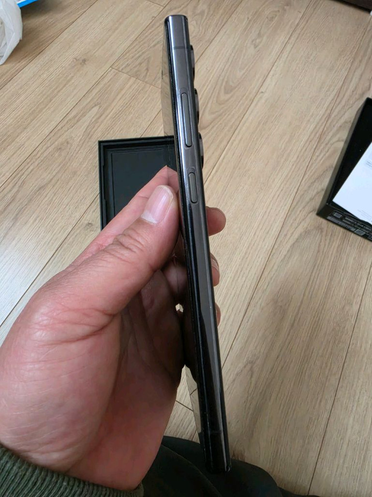 갤럭시S23울트라 512GB 자급제 이미지