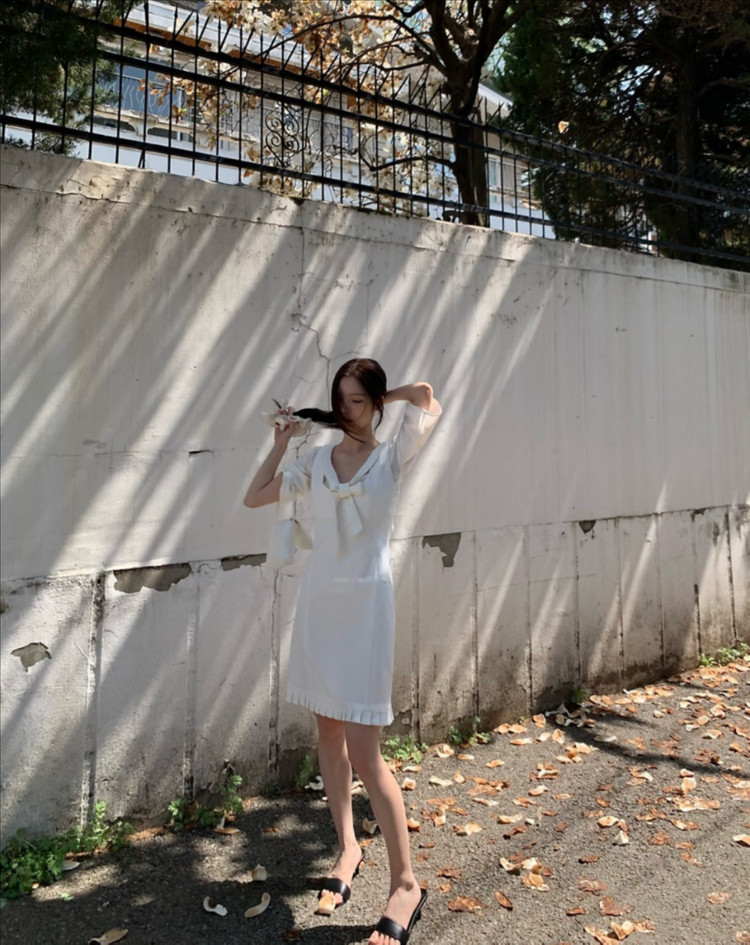 르에 lea plain bowtie top 플레인 보타이 탑--3