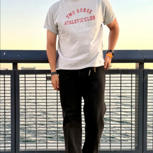 리바이스 반팔 티셔츠 그레이 L 사이즈 TWO HORSE ATHLETIC CLUB