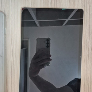 삼성 갤럭시 탭 S9 128GB WIFI 베이지 팔아요