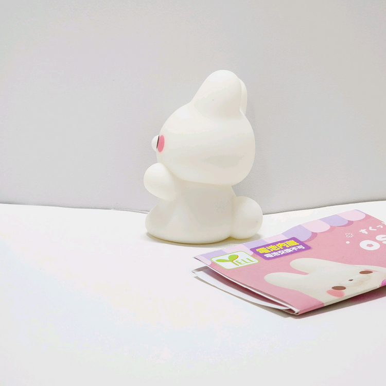스쿳토탓치상 토끼 미니 무드등 피규어 가챠 흰색_미니 화이트 조명 굿즈_큰꼬리 친구들 스쿠토타치 스쿳토타치 이미지
