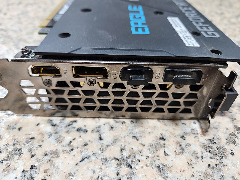 RTX3060Ti 기가바이트 그래픽카드 이미지