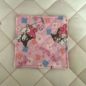 산리오 컵받침대