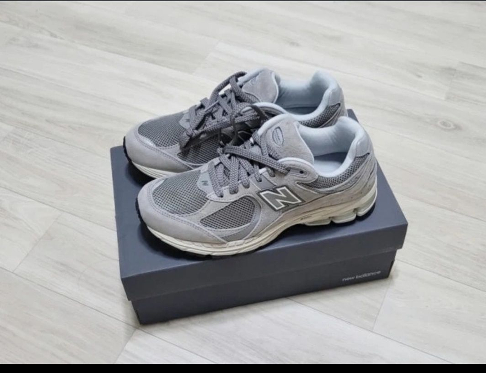 [새제품]뉴발란스 클래식 운동화 그레이 270 이미지