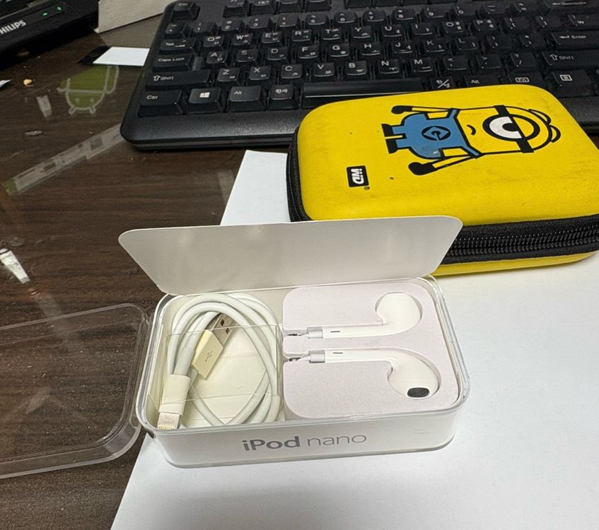 아이팟 나노 7세대 16기가 + 미개봉 이어폰--9