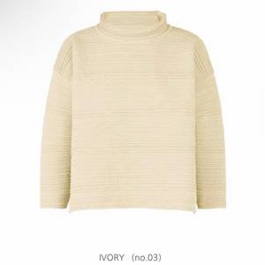 플리츠플리즈 크레페 니트 아이보리