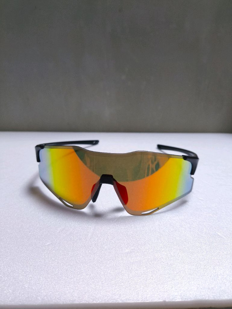 (새상품)런닝 등산 자전거 고글 선글라스 안경 큰얼굴 가능--0