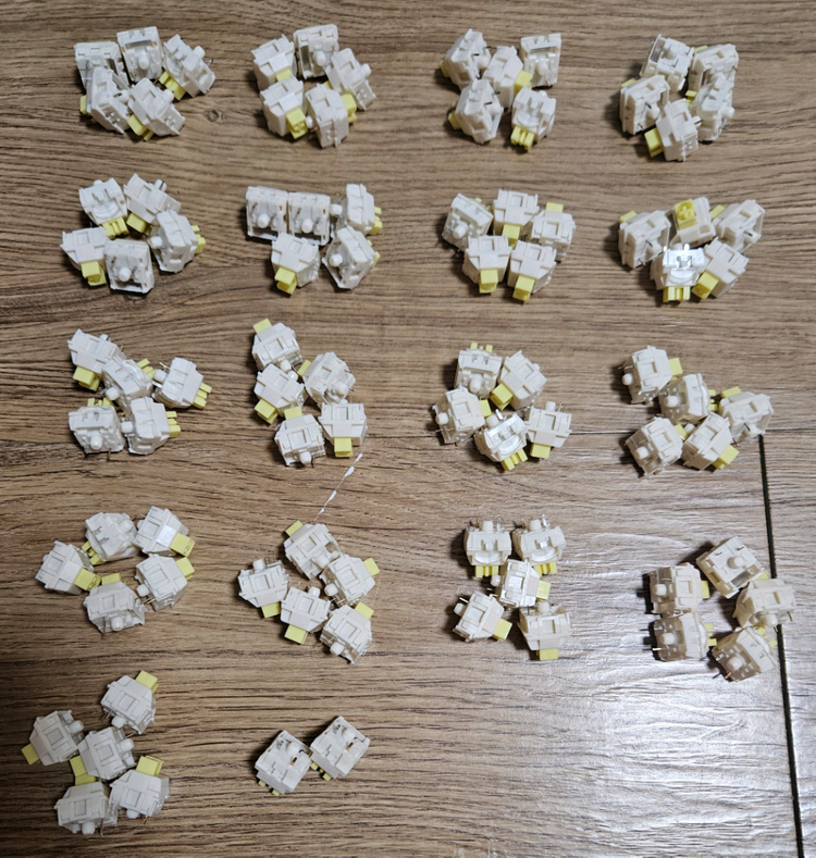 HMX 럭키 스위치 87개 팝니다. 개수 추가 가능--2