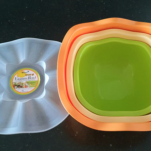 [새제품]멀티볼(믹싱볼) 4pcs, 소스통 5pcs, 도시락 , 냉동실 보관용기