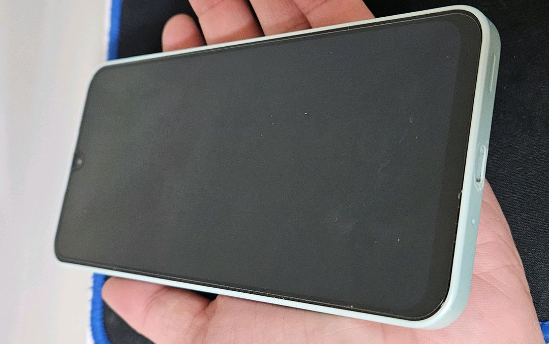 삼성 갤럭시 A16 민트색 이미지