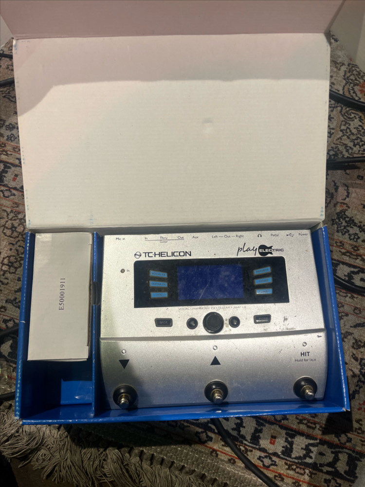 TC Helicon Play Electric 보컬/기타 멀티 이펙터 판매--0