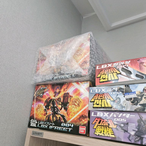 골판지전사 하이퍼펑션 이프리트 미개봉 25만원에 급처합니다 ( 수량 1개남음 ) 이미지