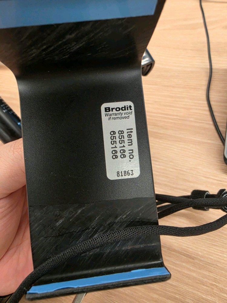 BMW X1 (F48) 브로딧 센터 거치대 및 무선 충전기--2