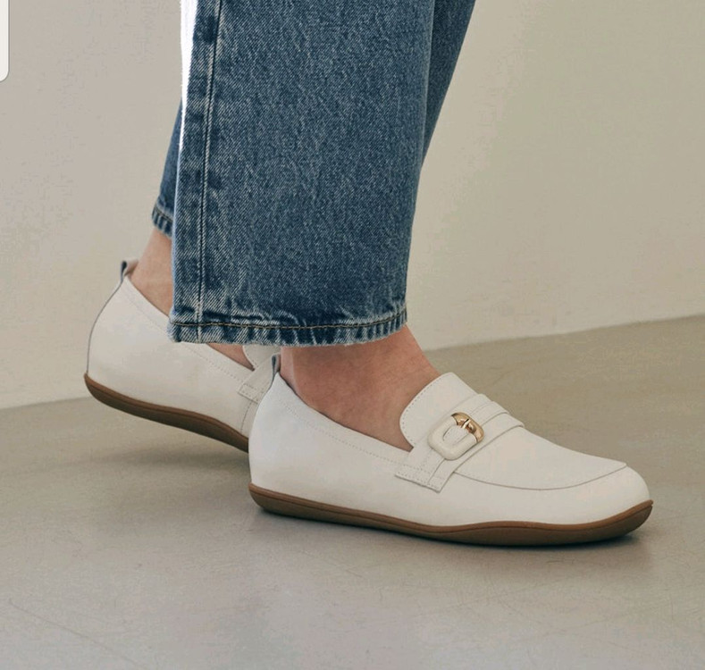 [ 엘리자베스 스튜어트 ] [ 25SS ] 소가죽 밴딩 로퍼 소가죽 로퍼 240 신발 단화 여성화 구두--3