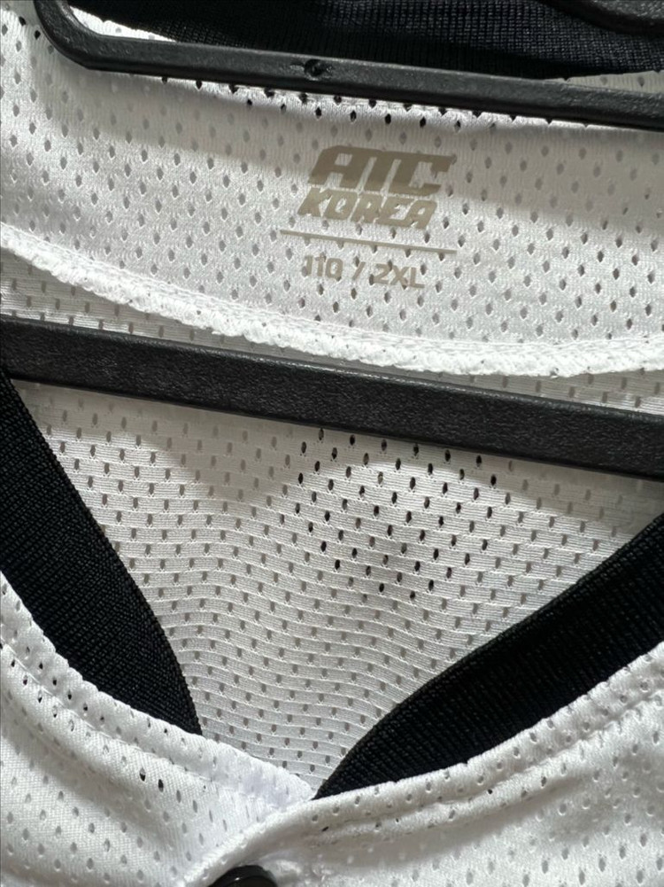 케이티 kt 야구복 2XL 두장 새상품급 급처 이미지