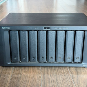 시놀로지 나스 NAS DS1821+,APC BE700-KR 이미지