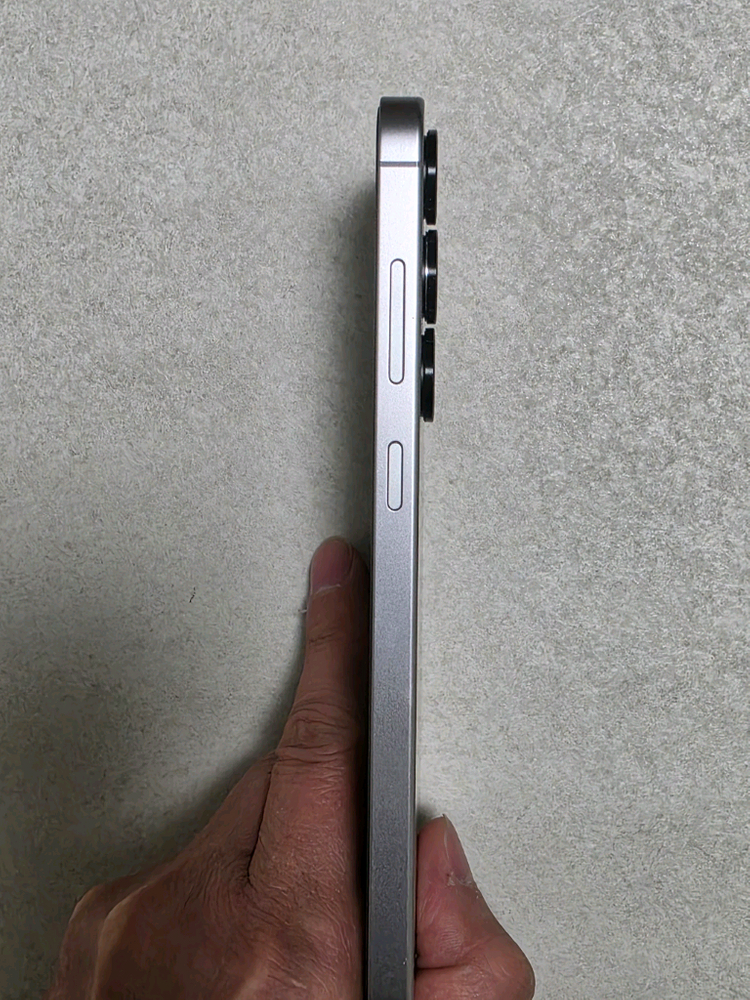 갤럭시 S25플러스 실버 512GB+삼성 정품 케이스팝니다--2